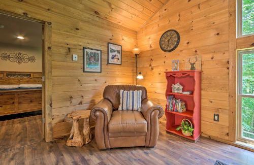 Butler House | Butler Cabin on 19 Acres with Hot Tub and Fire Pit!