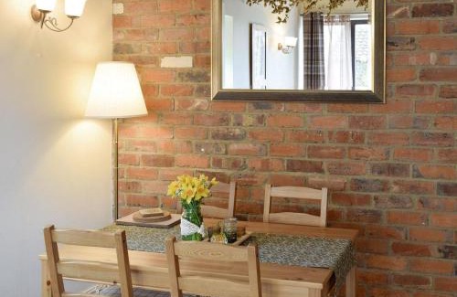 Northallerton House | Buttercup Cottage