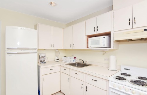 George Town Cottage | Buttercup Family Cottage beautiful beach, great snorkeling spot across the road