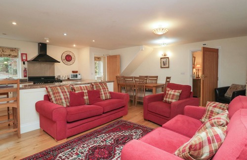 Bretherdale Cottage | BUTTERFLY, family friendly, with hot tub in Kendal
