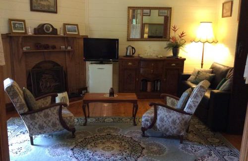 Nirranda Bed & Breakfast | Butterfly Farm Bed and Breakfast Nirranda