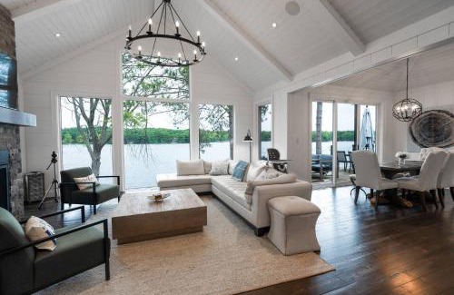 Bala House | Butterfly Lake House | Cozy & Peaceful Stay