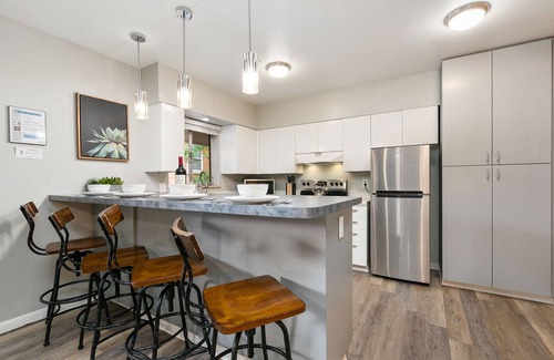 Old Town Condo | Butterscotch Suite | Old Town Stay w/Sunny Style