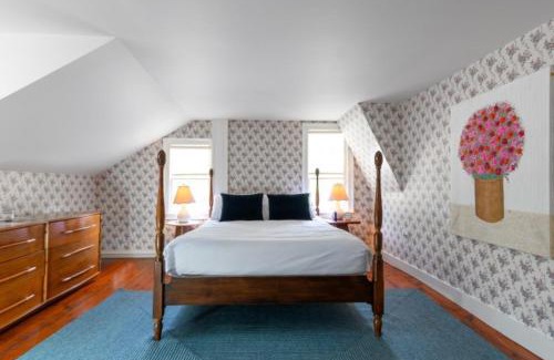 Egremont Hotel | Buttonball Inn