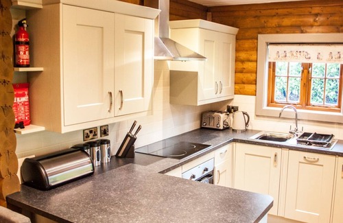 Pickering Ski Chalet | Buzzard Lodge - sleeps 4 | Hot Tub, Dog Friendly | 4* Gold Award
