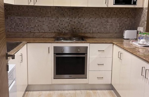 Juffair Apartment | BW Suites & Spa