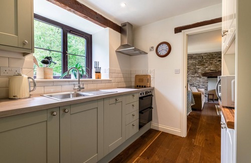 Llanerchymedd House | Bwthyn Gwyn - Two Bedroom House, Sleeps 4