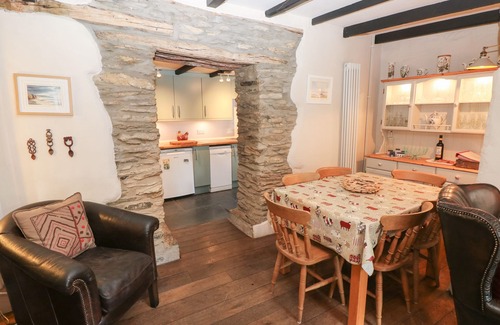 Clydey Cottage | BWTHYN Y FELIN STAR, pet friendly, with open fire in Cardigan