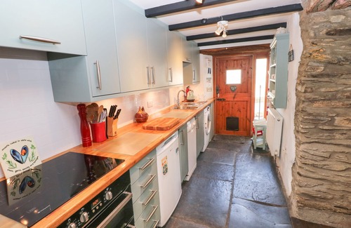 Clydey Cottage | BWTHYN Y FELIN STAR, pet friendly, with open fire in Cardigan