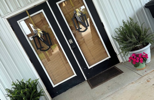 Thaxton Apartment | By His Grace Cozy Cabin located near Pontotoc, Oxford, Tupelo, and New Albany-