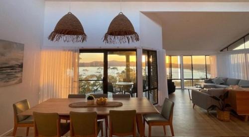 Salamander Bay House | By The Bay