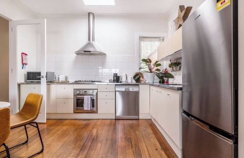 Brighton East Apartment | By the Bay Elegance Exclusive Brighton Living