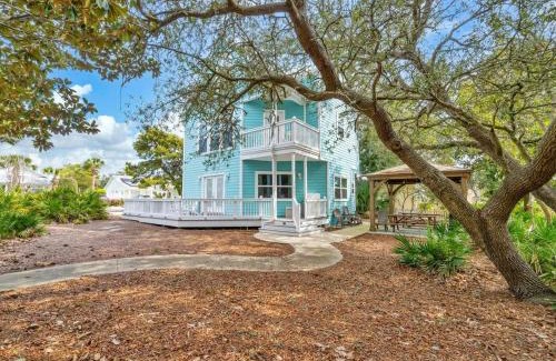 Clipper Cove House | By the Ocean Blue