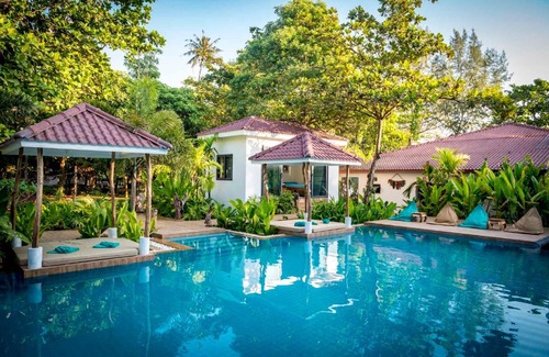 Ko Mak Hotel | By The Sea Koh Mak Boutique Guesthouse