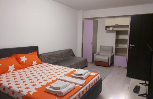 Nord-Est Apartment | Bya Brown Residence