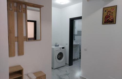 Nord-Est Apartment | Bya Brown Residence