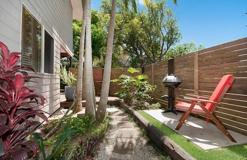 Suffolk Park Apartment | Byron Bay Accom - 1/32 Alcorn St - Alkira