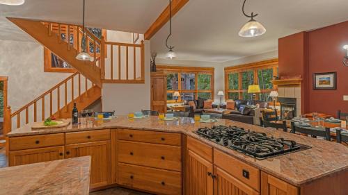 Christie Heights House | Bystone Villa Retreat
