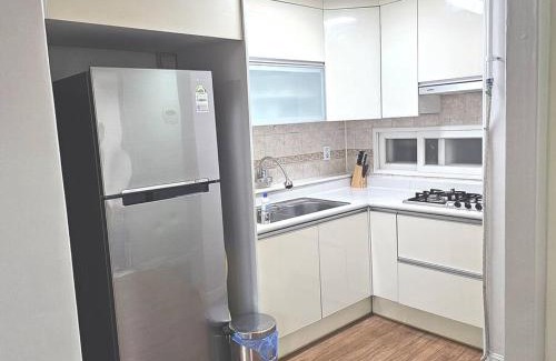 Suwon Apartment | Byungjeom-yeok 2 Stay