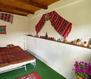 Naeni House | Căsuța fă rai din ce ai