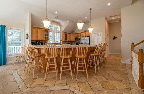 Corolla Village House | C5124 Angel's Retreat 18. Pool, Cabana, Elevator, Pets, Rec Room, Open YR!