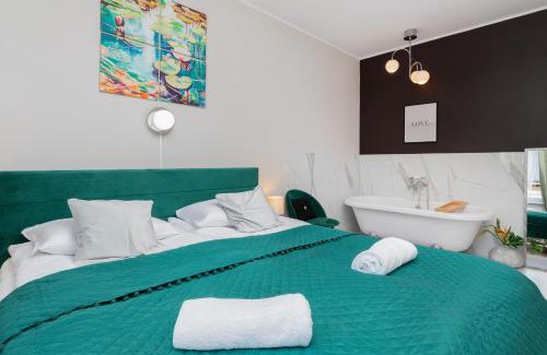 Borkowo Lostowickie Apartment | Cały apartament z Victorian wanna i podwojnym prysznicem w spokojnej dzielnicy