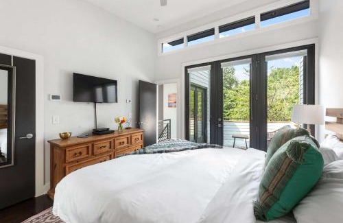 Poncey-Highland House | CA Dreaming