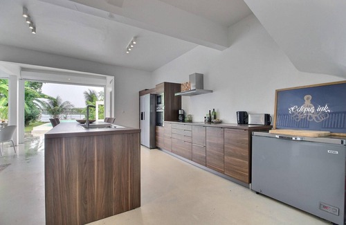 Tartane Villa | Casa Blanca - Four Bedroom Villa, Sleeps 8