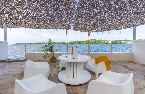 Tartane Villa | Casa Blanca - Four Bedroom Villa, Sleeps 8