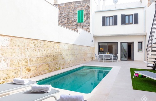 Sa Pobla Cottage | Ca Na Foc - Beautiful townhouse with terrace in the interior of Mallorca