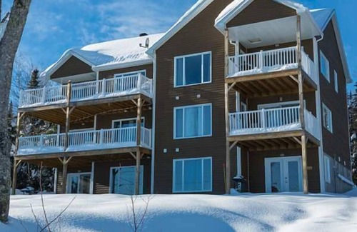 Petite-Riviere-Saint-Francois Condo | Cottage EST-16-2 | Petite-Rivière-St-François