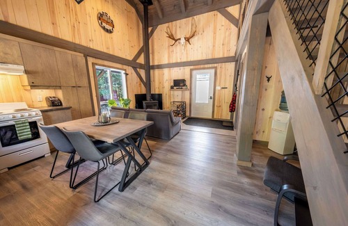 Sainte-Euphemie-sur-Riviere-du-Sud Ski Chalet | Spa and Nature - Chalet des Pins Rouge