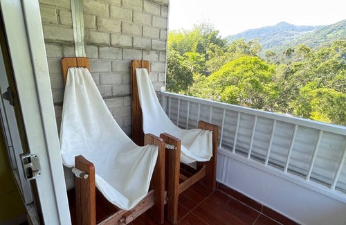 San Rafael Cottage | Cabaña Acogedora con WIFI y Vista a las Montañas