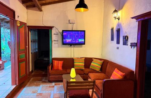 Jardin House | Cabaña campestre y cerca al centro, tranquila, con cocina y wifi