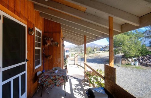 San Antonio de las Minas Cabin | Cabaña Familiar en Valle de Guadalupe 23+ Camas/2 Baños a 10min de Viñedos