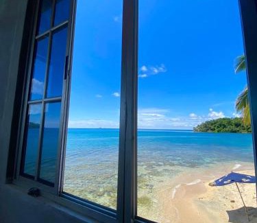 Isla Grande House | Cabaña La Punta