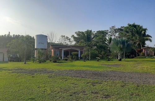 Cordoba Cottage | Cabaña Pet friendly en finca la laguna