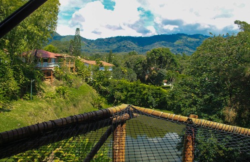 Pereira House | Cabaña Type Glamping - with swimming pool