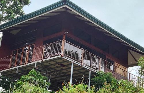 Paraiso House | Cabaña Vista de Oro 1