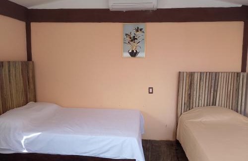Majada Villalobos Other | Cabaña y camping en Restaurante Blue Rock
