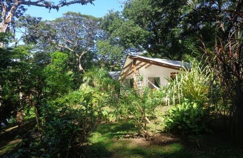 Canton La Cruz Cabin | Cabañas Cañas Castilla