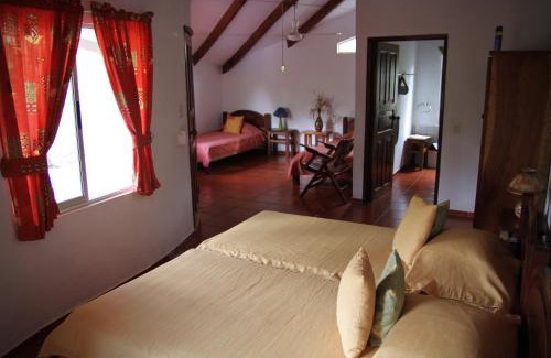 Canton La Cruz Cabin | Cabañas Cañas Castilla
