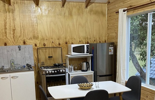 Castro Cabin | Cabañas en Ambiente Natural/rural con Vistas al mar y a 10 Minutos de la Ciudad