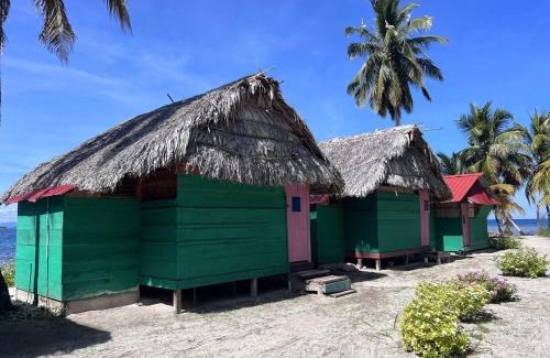 Carti Tupile House | Cabañas frente al mar en las islas de San blas NIadub