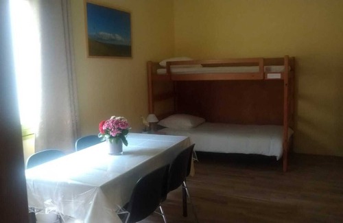 Plomodiern Bed & Breakfast | Cabadienne au Calme Absolu, Face au Menez Hom et à 10 Minutes de la Plage