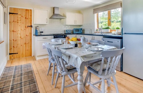 Graig Ski Chalet | Caban Cwm Hedd in the beautiful Bassaleg