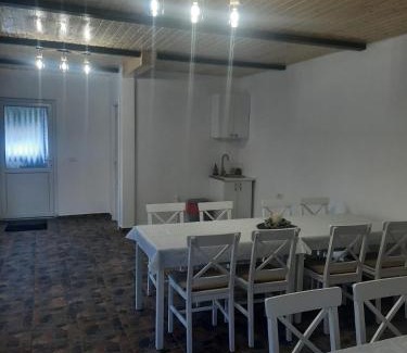 Rausor House | Cabana Andy
