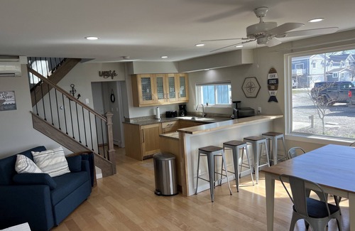 Anchorville House | Cabana Bay Fish Camp, Lake St. Clair- Minutes to Anchor Bay