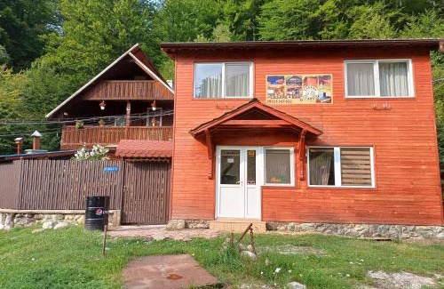 Petrosani Cabin | CABANA CLAUDIA