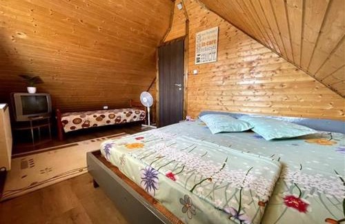 Beclean House | Cabana Florina Aleea 2 nr 83